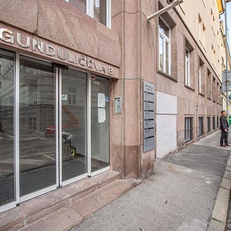 Blue President Apartment Bratislava Ngoại thất bức ảnh