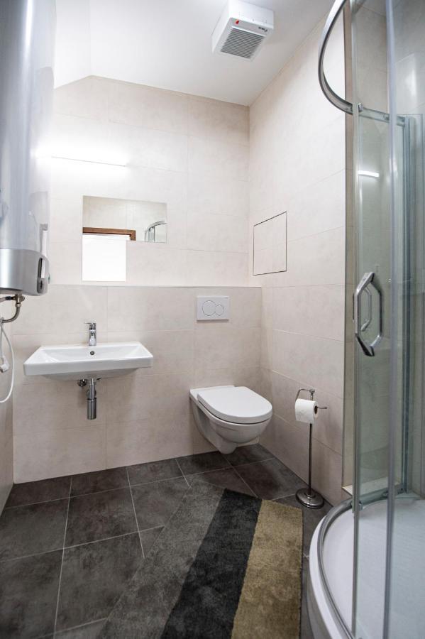 Blue President Apartment Bratislava Ngoại thất bức ảnh