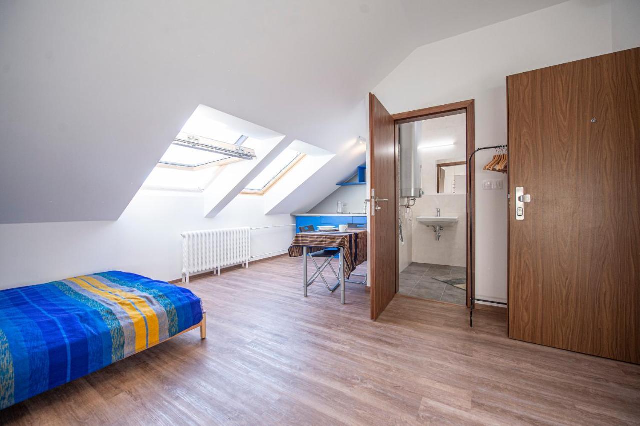 Blue President Apartment Bratislava Ngoại thất bức ảnh