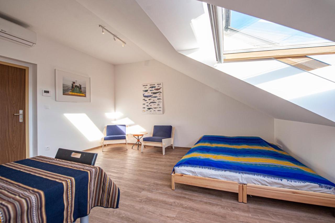 Blue President Apartment Bratislava Ngoại thất bức ảnh