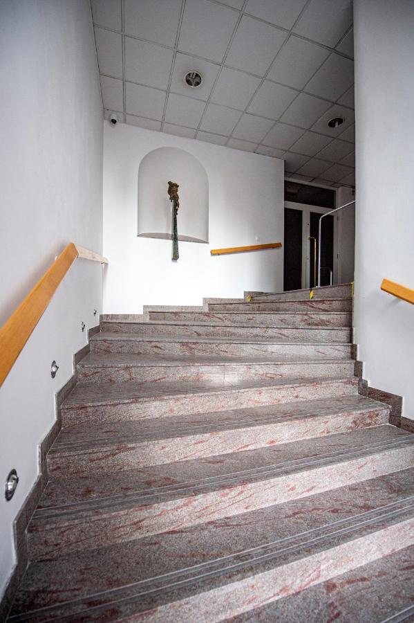 Blue President Apartment Bratislava Ngoại thất bức ảnh